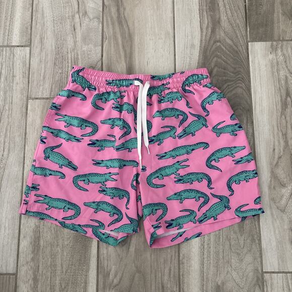 Chubbies The Glades Alligators 5.5" Classic Swim Trunks Pink Men Sz Medium - Picture 1 of 7